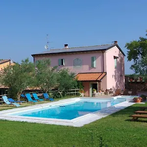  Alloggio per agriturismo La Casa Del Mandorlo Italia
