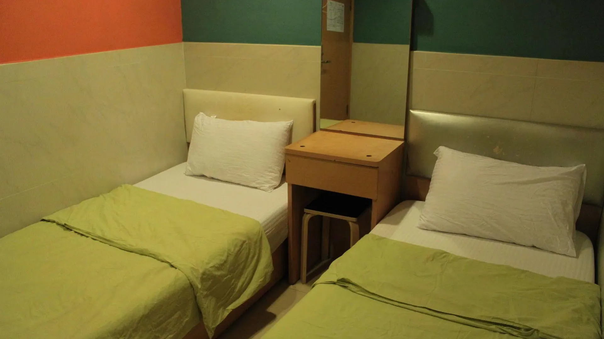 Hong Kong Hostel 0*, Hong Kong Cina